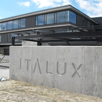 Logo inside the concrete wall